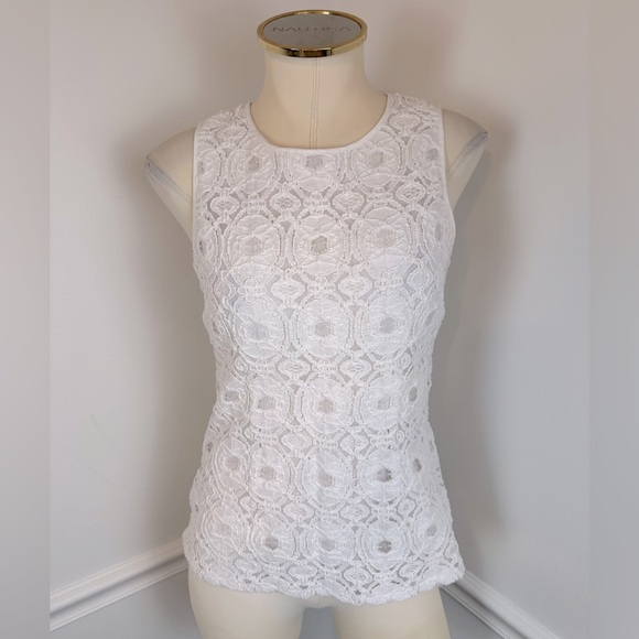 Banana Republic Tops - BANANA REPUBLIC Sleeveless White Lace Top Full Back Zip | Size 2